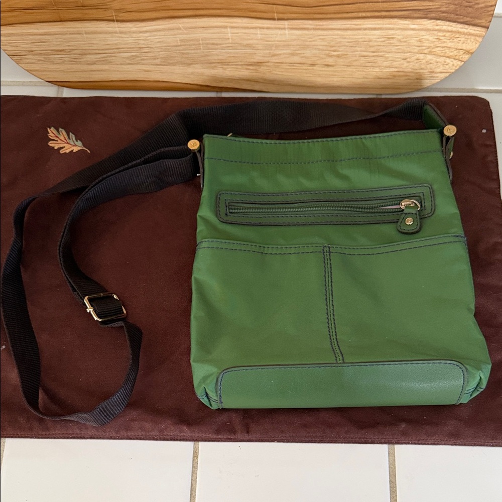 Liz Claiborne crossbody bag green nylon 🐈‍⬛